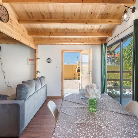 Casinha Saragoca E Vergueiro *